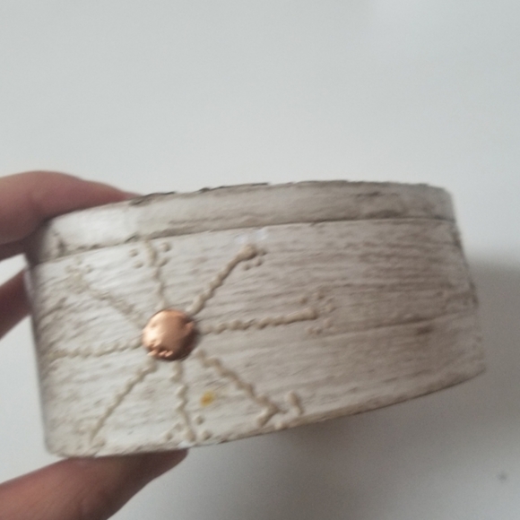 Cream-White Heart Trinket Box - Picture 7 of 7